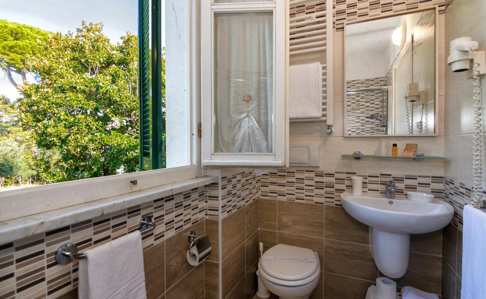 Eura Hotel 3*