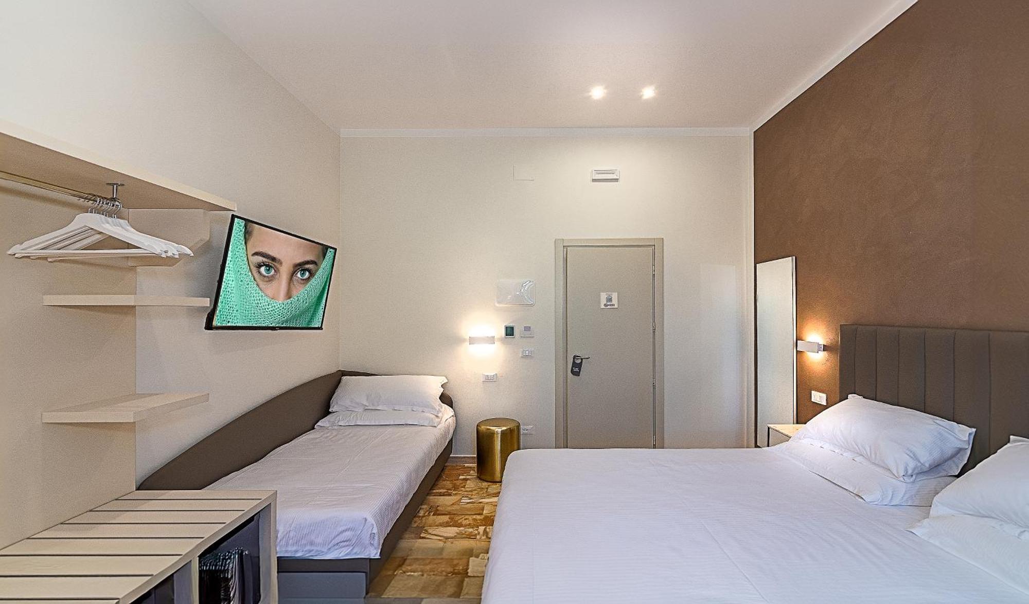 Eura 3*